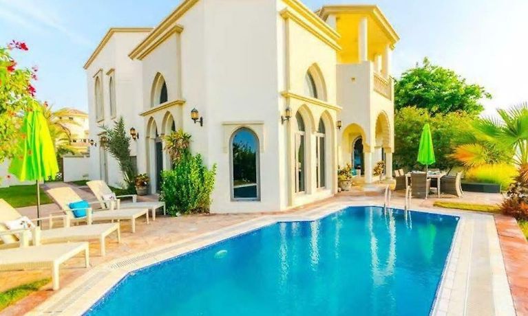 Get Palm Jumeirah Beach Villa Images